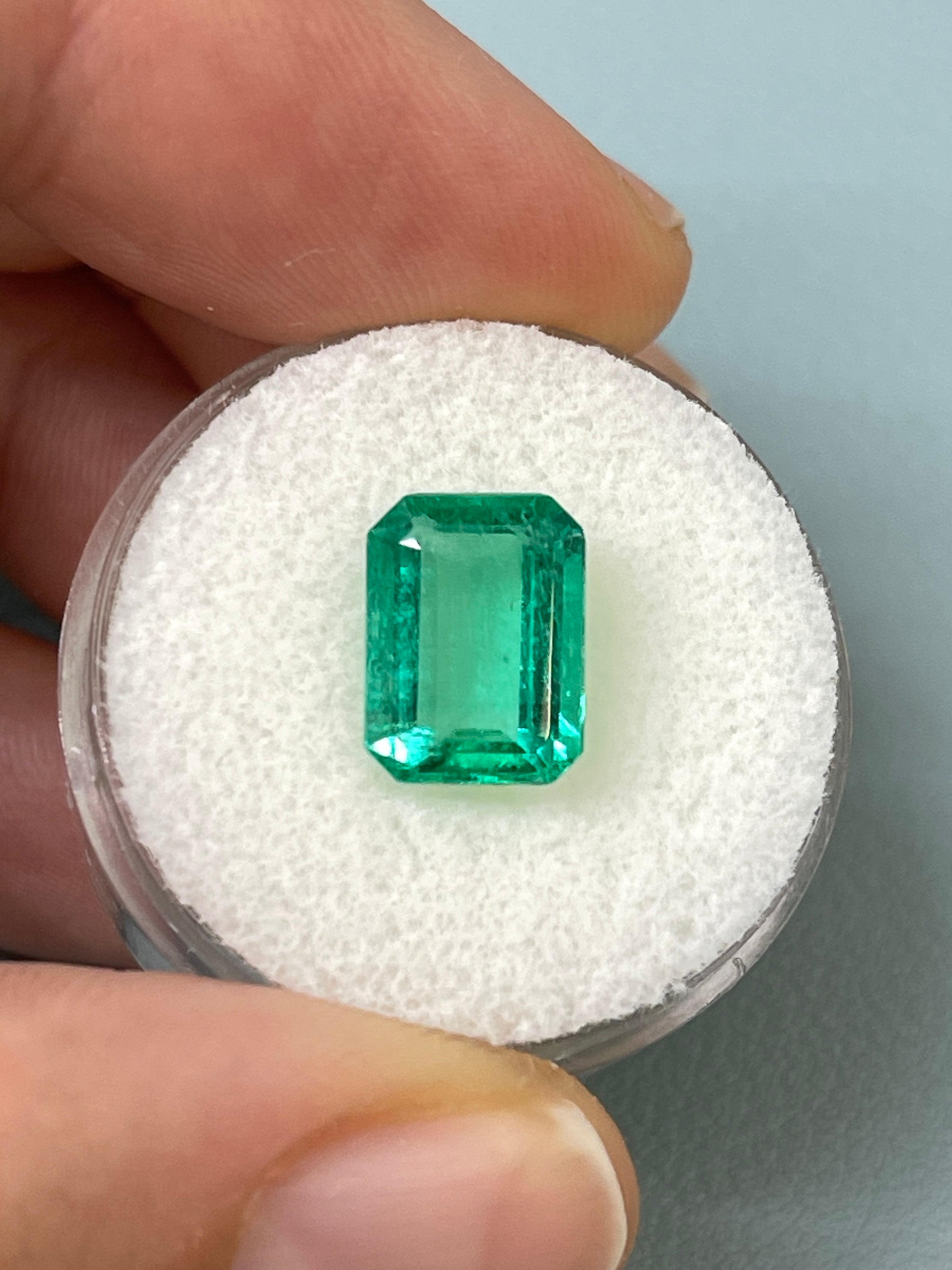 2.83 Carat 11x8 Spready Crystal Clear Green Natural Loose Colombian Emerald-Emerald Cut - JR Colombian Emeralds