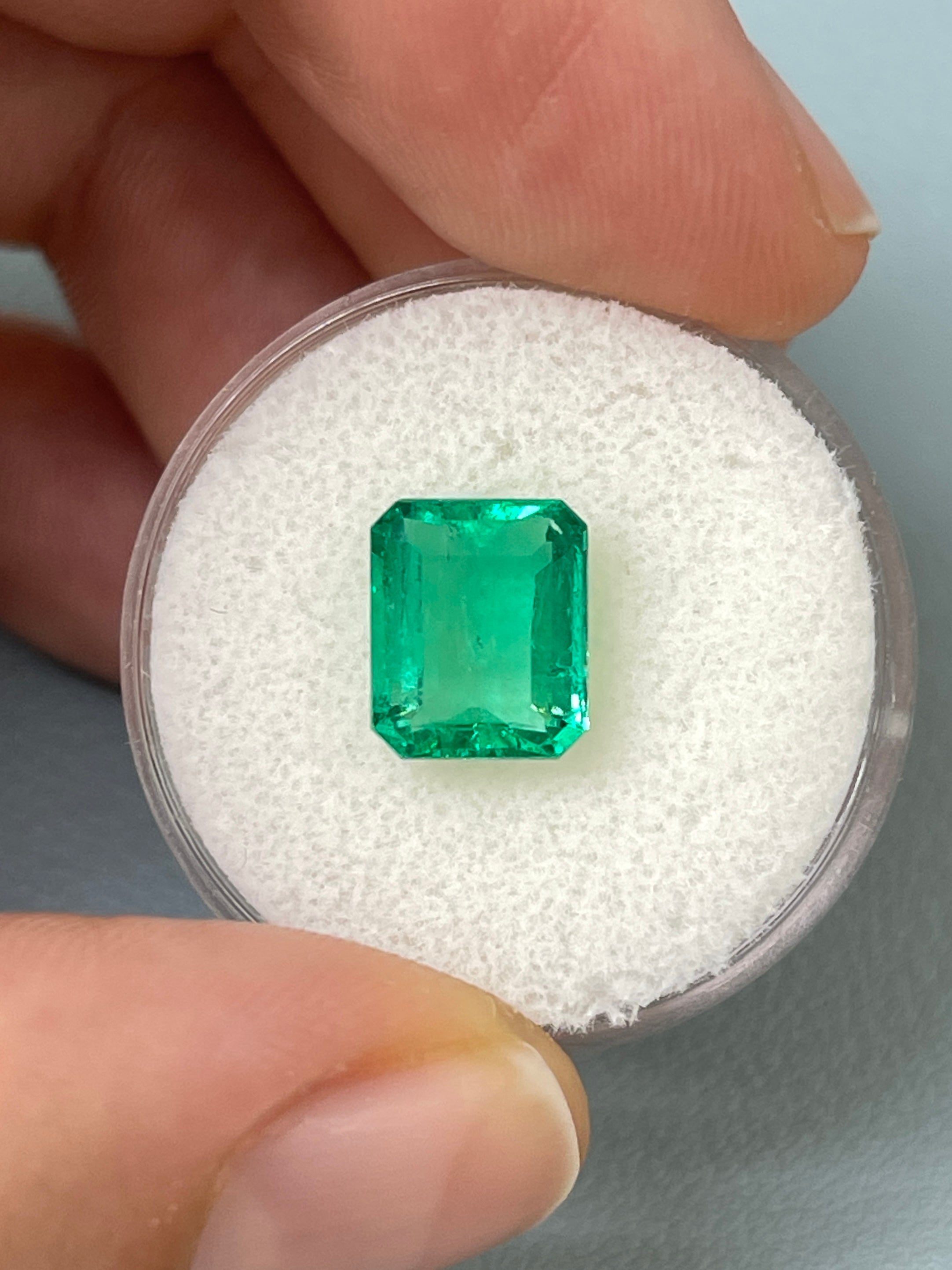 2.85 Carat 9.4x8 Crystalline Green Natural Loose Colombian Emerald- Emerald Cut - JR Colombian Emeralds