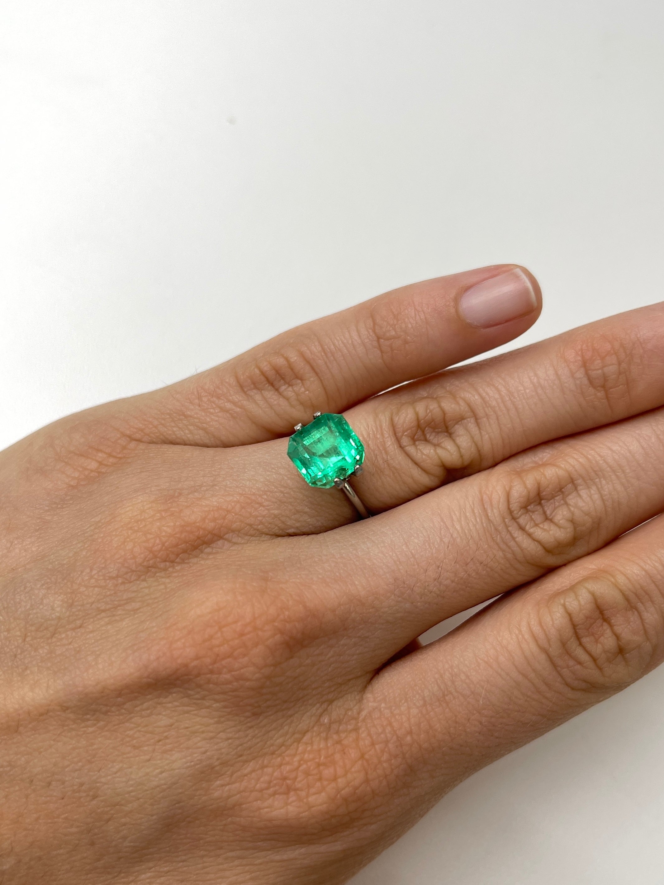 4.03 Carat 9.5x9.5 Electric Muzo Green Loose Colombian Emerald-Asscher Cut - JR Colombian Emeralds