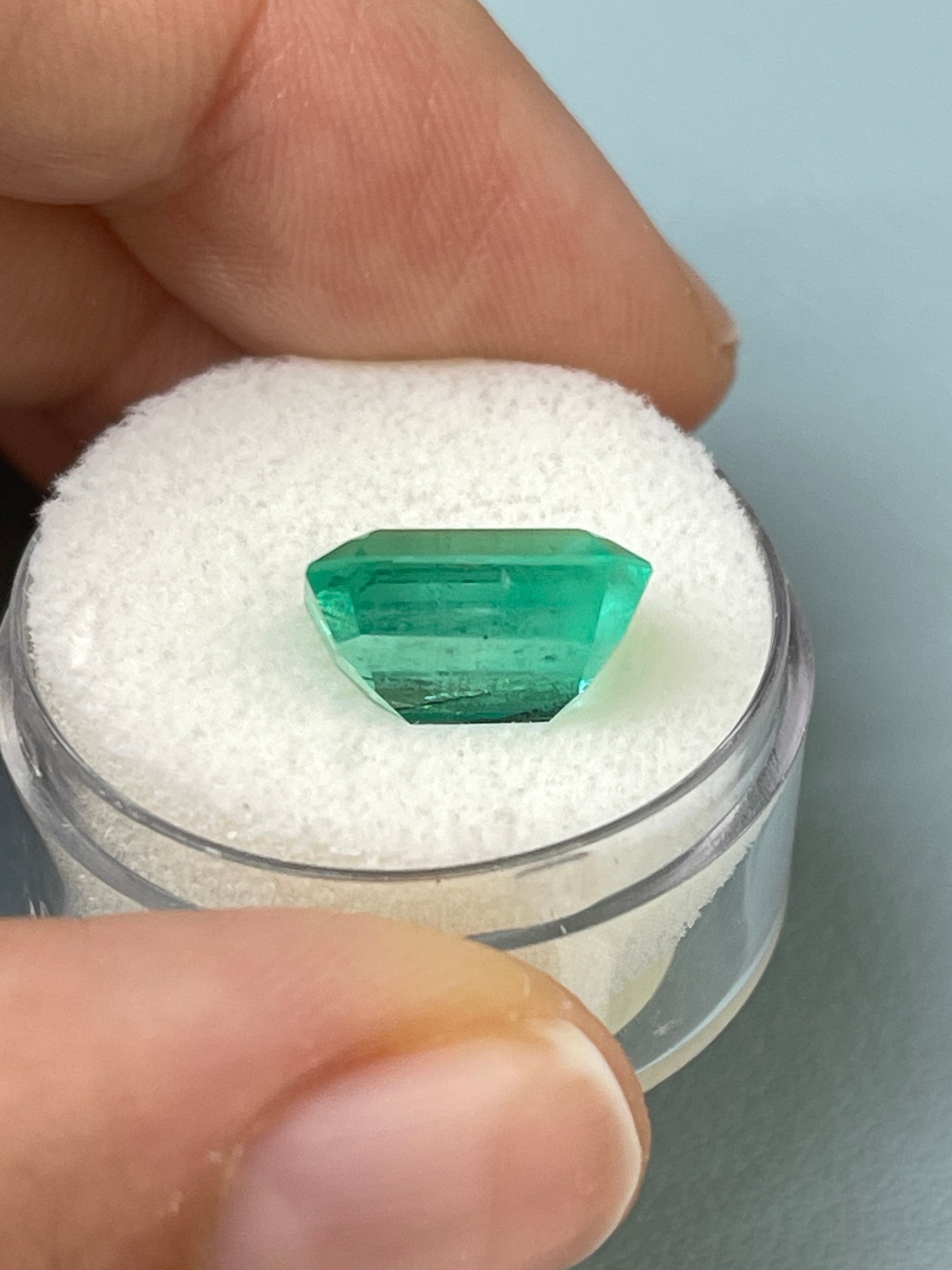 5.50 Carat 11.8mx9.7 Medium Green Natural Loose Colombian Emerald-Classic Emerald Cut - JR Colombian Emeralds