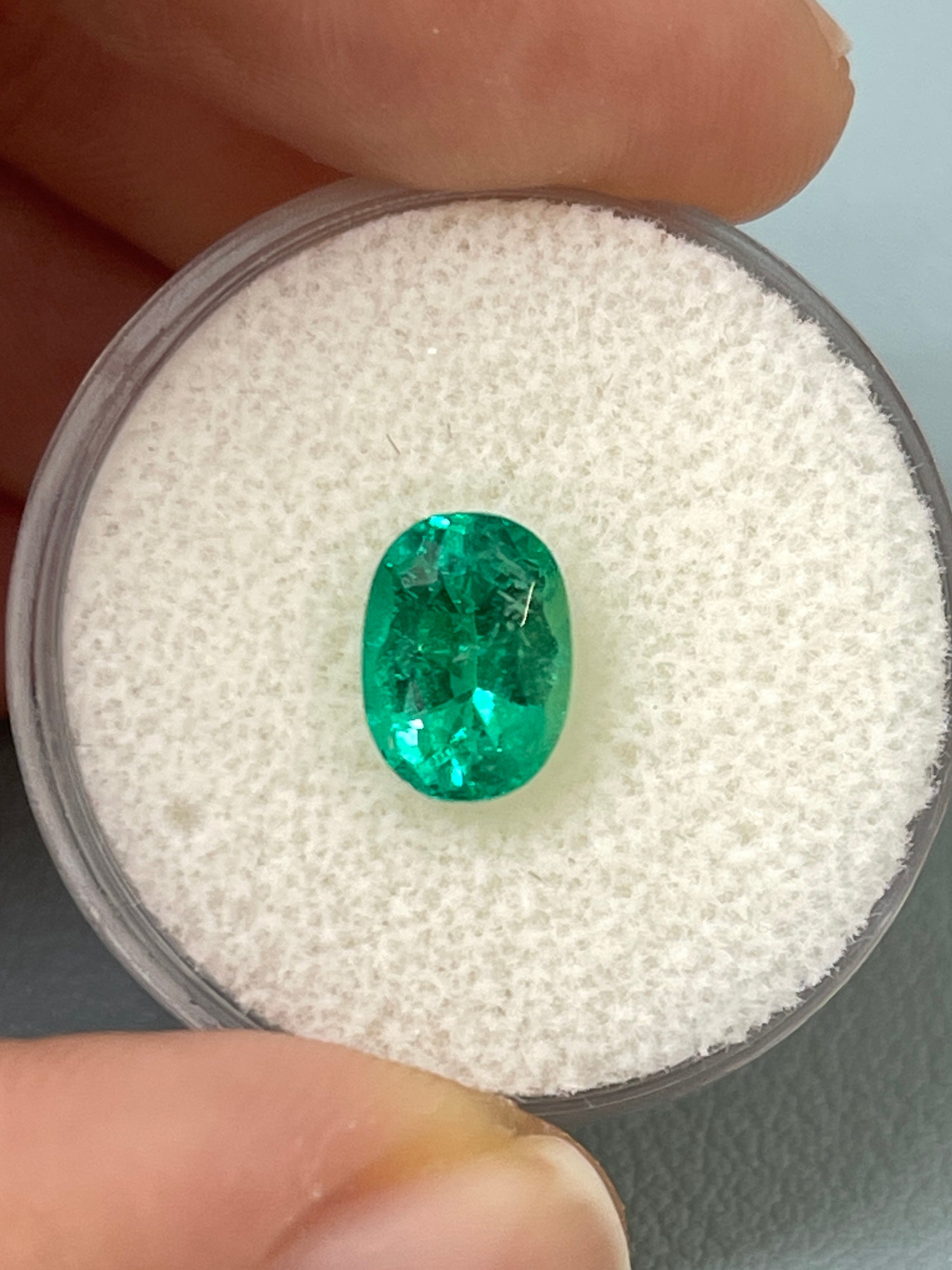 1.55 Carat AAA 9x6 Bluish Green Natural Loose Colombian Emerald-Oval Cut - JR Colombian Emeralds