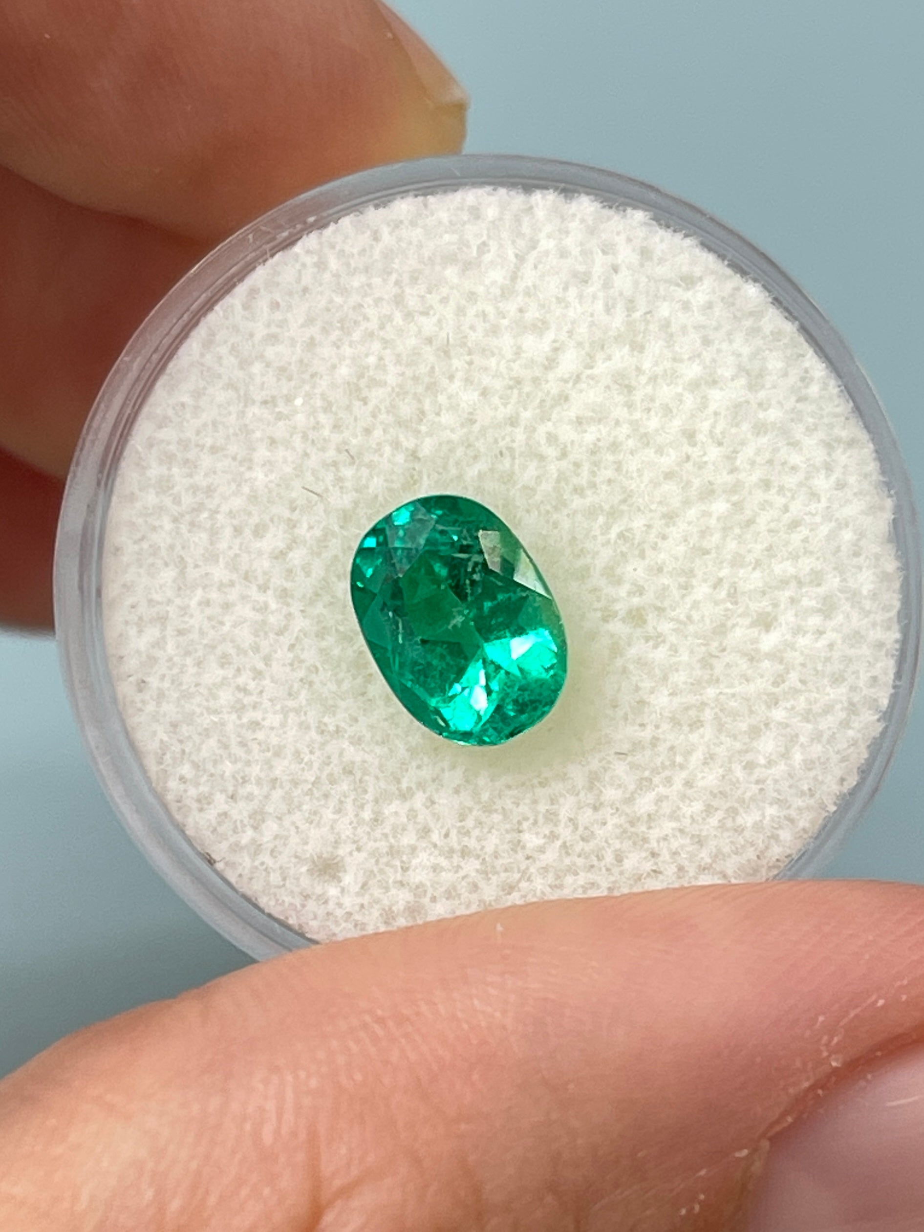 1.55 Carat AAA 9x6 Bluish Green Natural Loose Colombian Emerald-Oval Cut - JR Colombian Emeralds