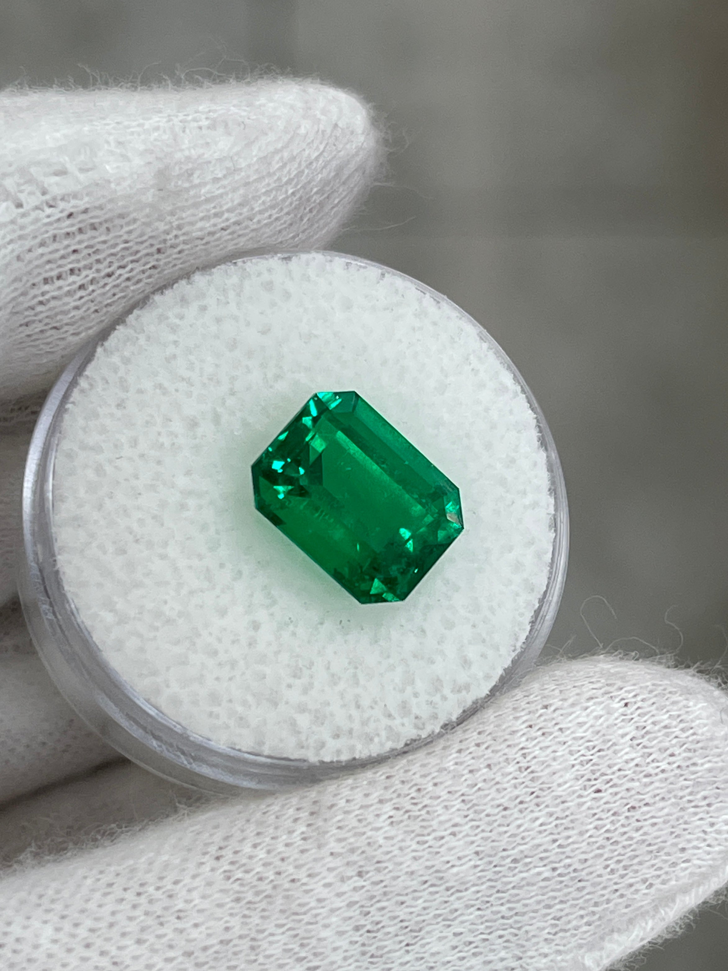 4.03 Carat AAA Minor Oil 11x9 Vivid Muzo Natural Loose Colombian Emerald-Emerald Cut - JR Colombian Emeralds