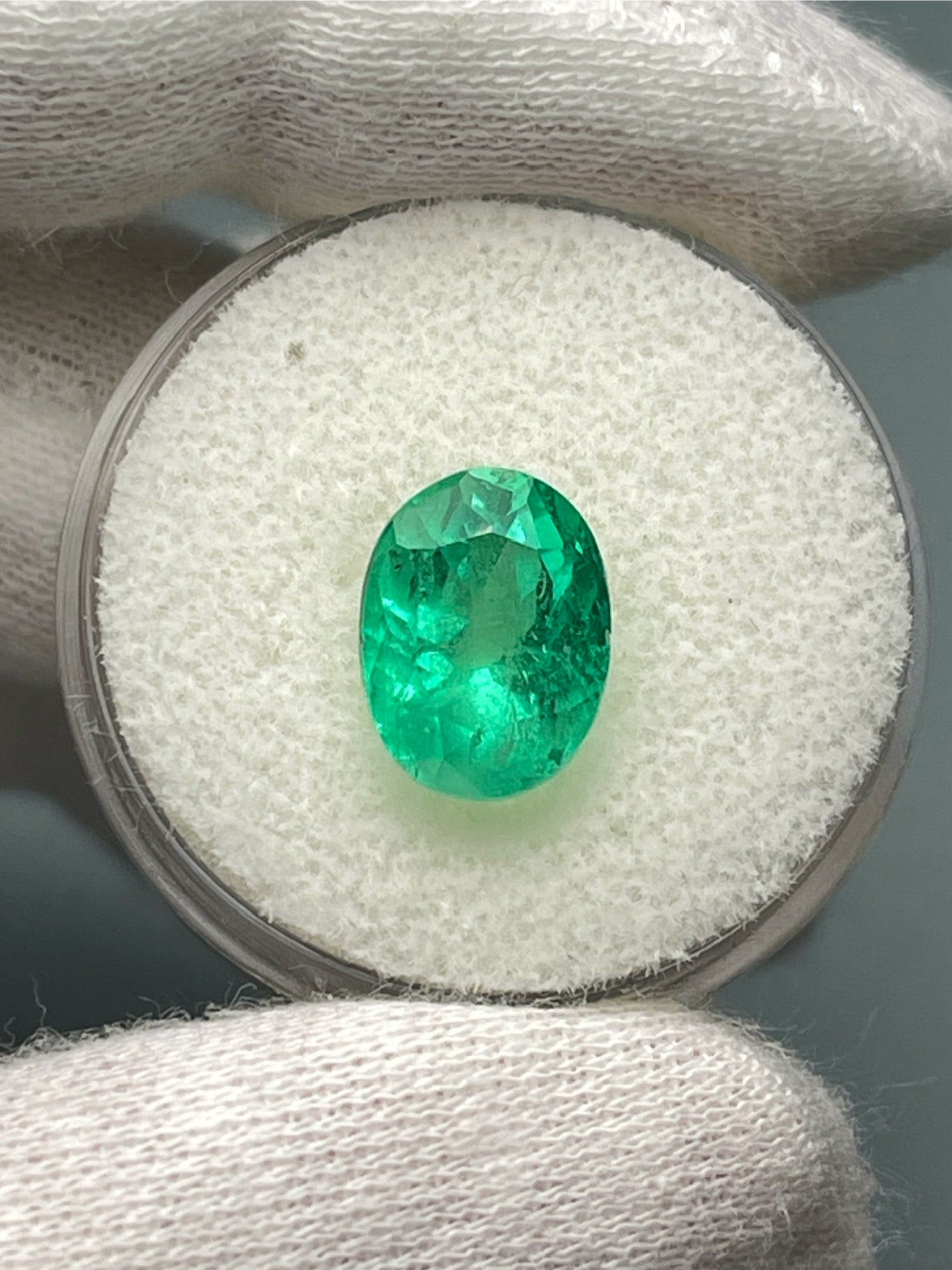 4.03 Carat 11x8 Pure Green Loose Colombian Emerald-Oval Cut