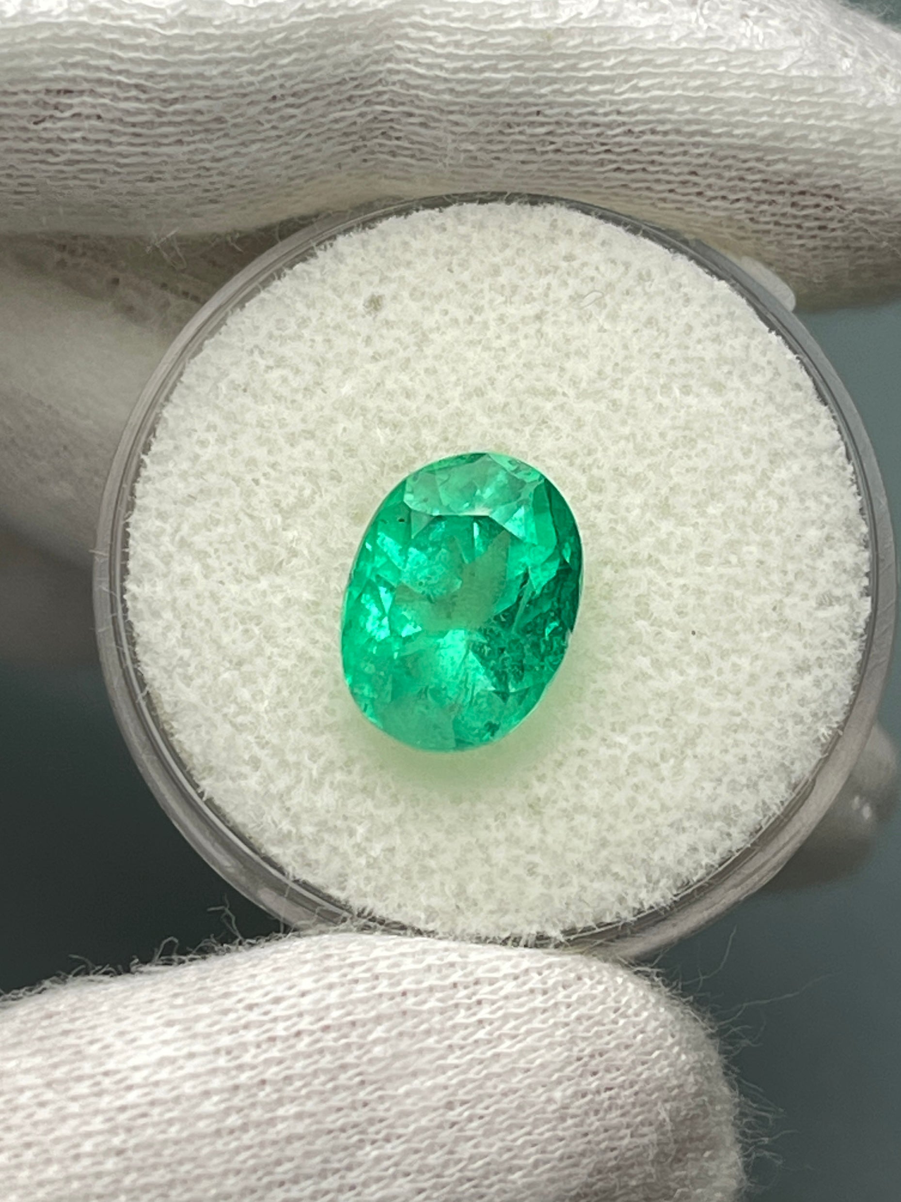 4.03 Carat 11x8 Pure Green Loose Colombian Emerald-Oval Cut