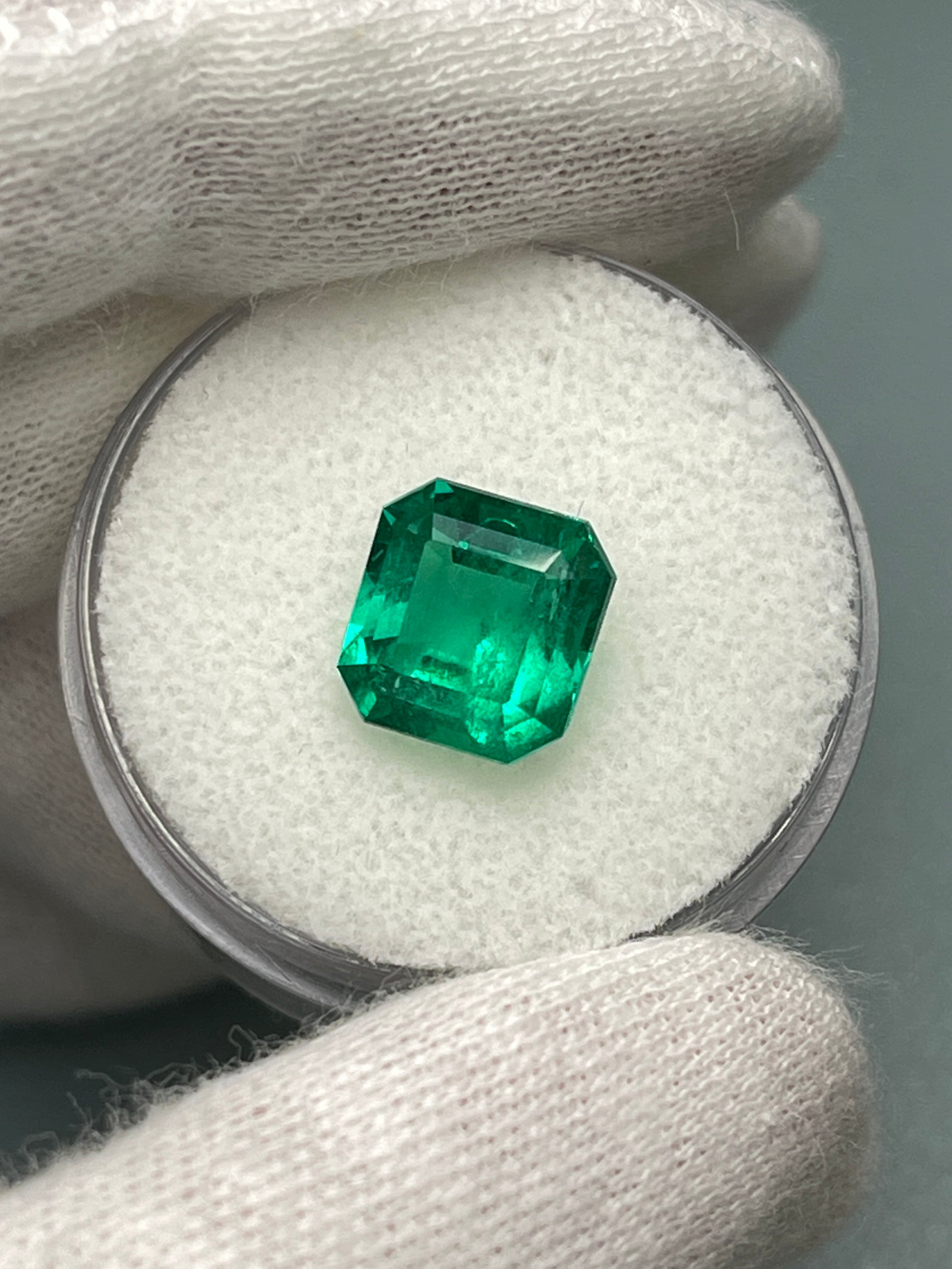 2.72 Carat AAA+ Muzo Green Natural Loose Colombian Emerald Asscher Cut