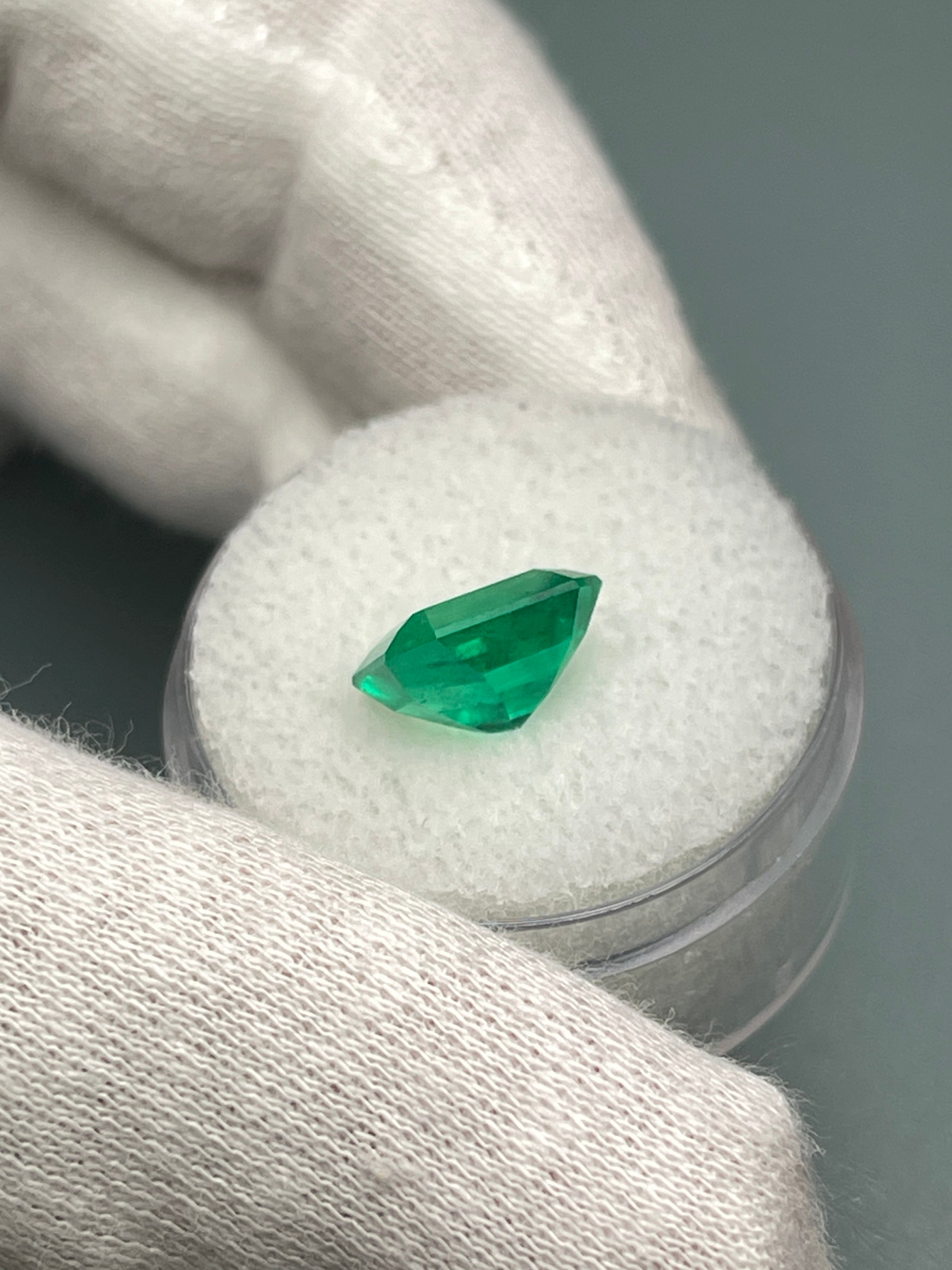 3.12 Carat Pure Muzo Green Natural Loose Colombian Emerald-Emerald Cut