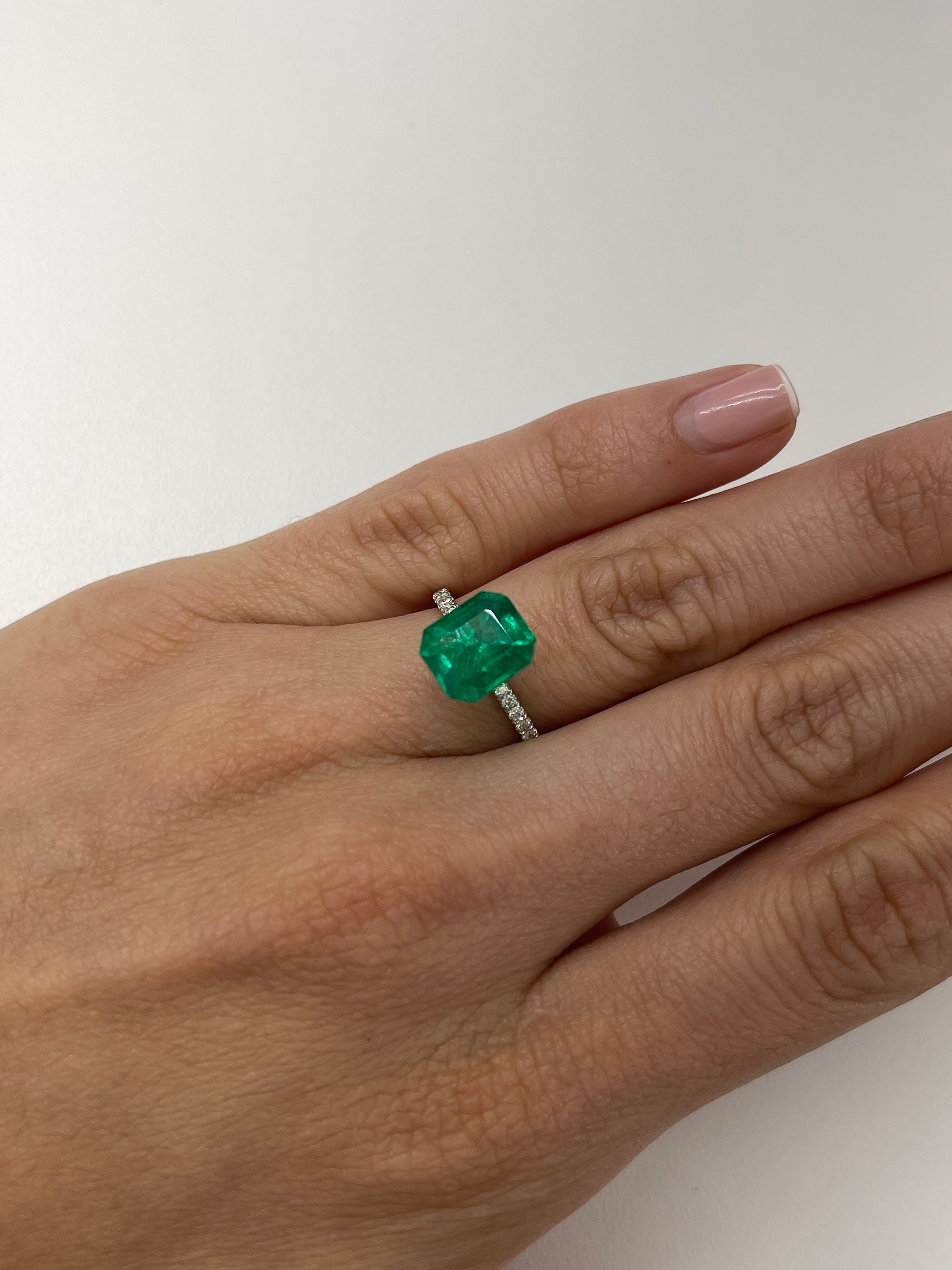 3.12 Carat Pure Muzo Green Natural Loose Colombian Emerald-Emerald Cut