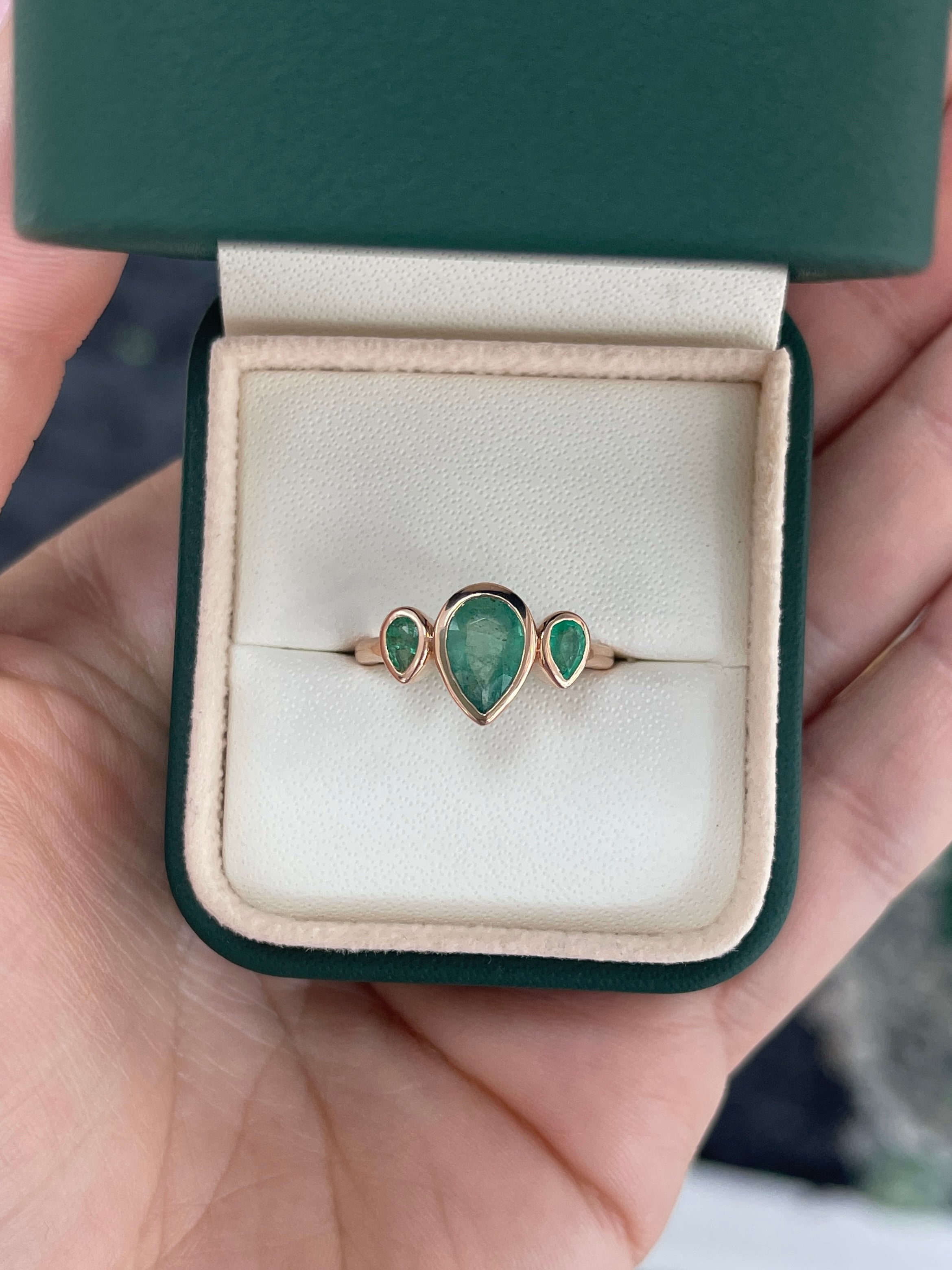 1.50tcw Natural Pear Emerald Trilogy Three Stone Ring Rose Gold 10K - JR Colombian Emeralds