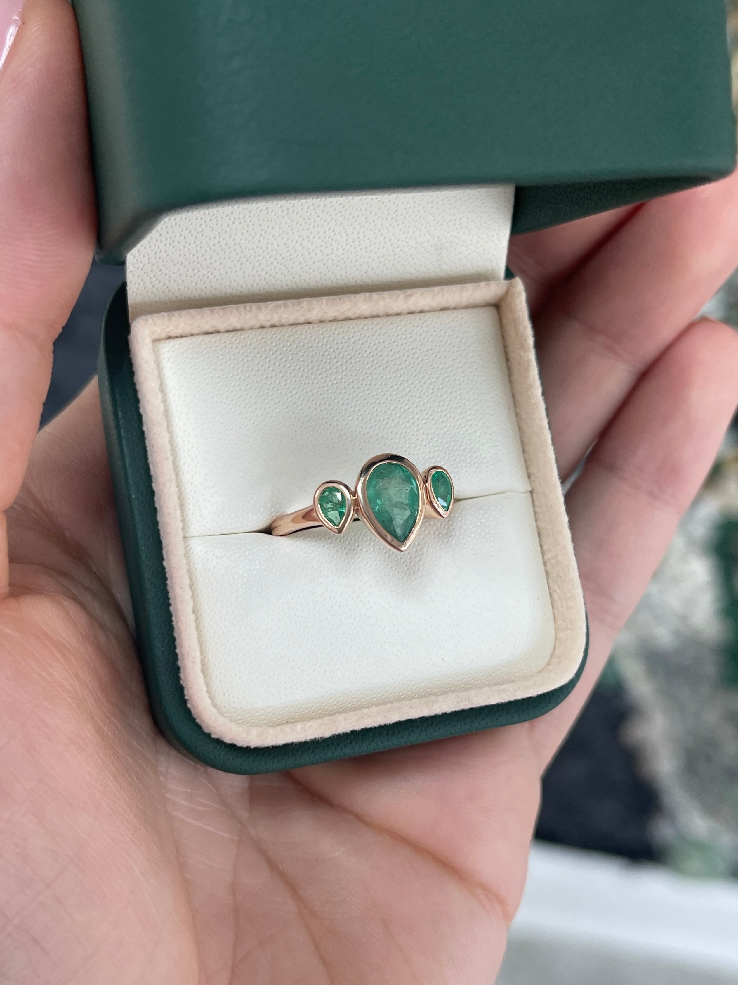 1.50tcw Natural Pear Emerald Trilogy Three Stone Ring Rose Gold 10K - JR Colombian Emeralds