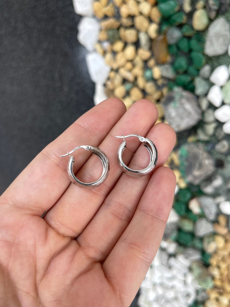 Colombian Emerald 18K white gold hoop earrings with zig-zag V vertical stripe design, 10mm thick, lightweight jewelry.