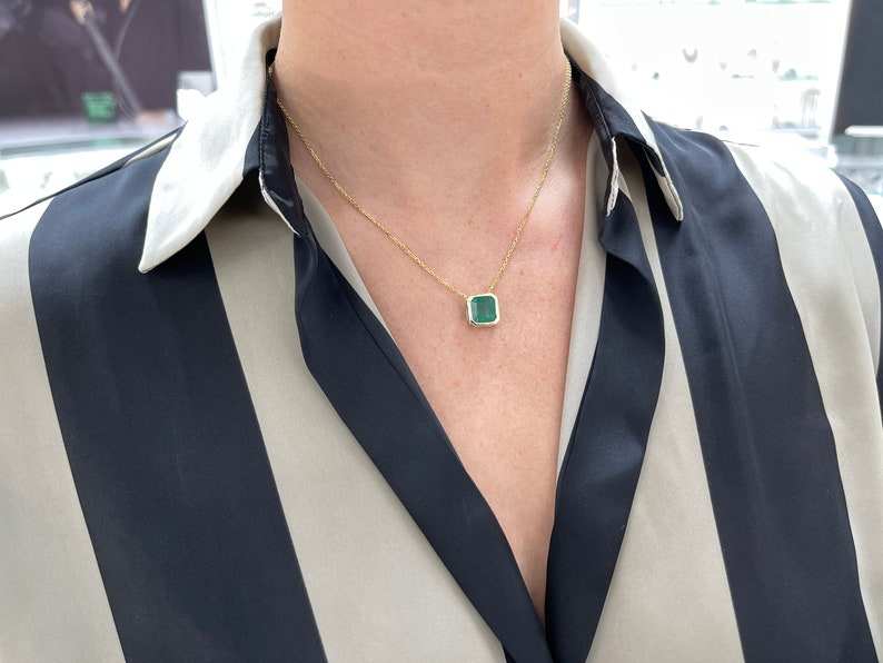 slim fit dress slacks 14K Gold Natural Emerald Pendant