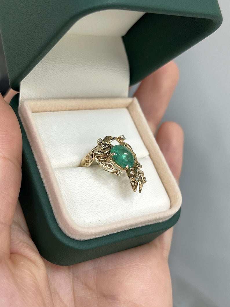 2.52tcw 14K Oval Emerald & Diamond Floral Leaf Ring in Yellow Gold 585 - JR Colombian Emeralds