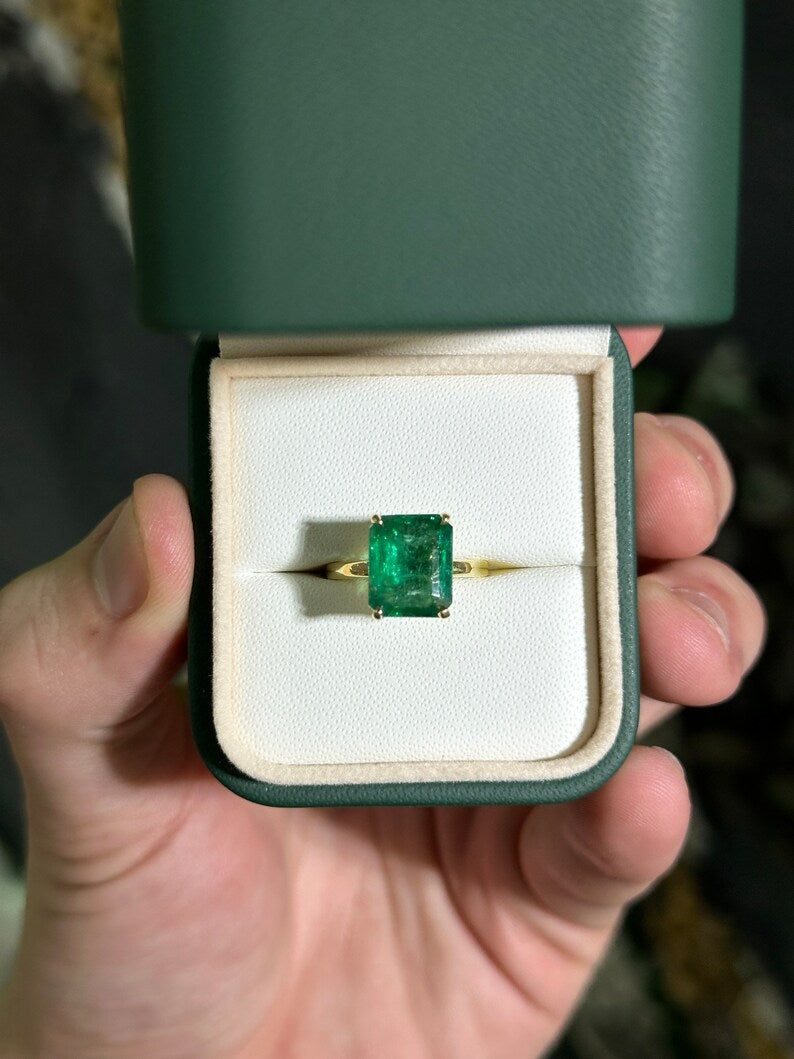 4.46ct 18K Large Emerald Cut Solitaire Engagement Ring in 750 Gold - JR Colombian Emeralds