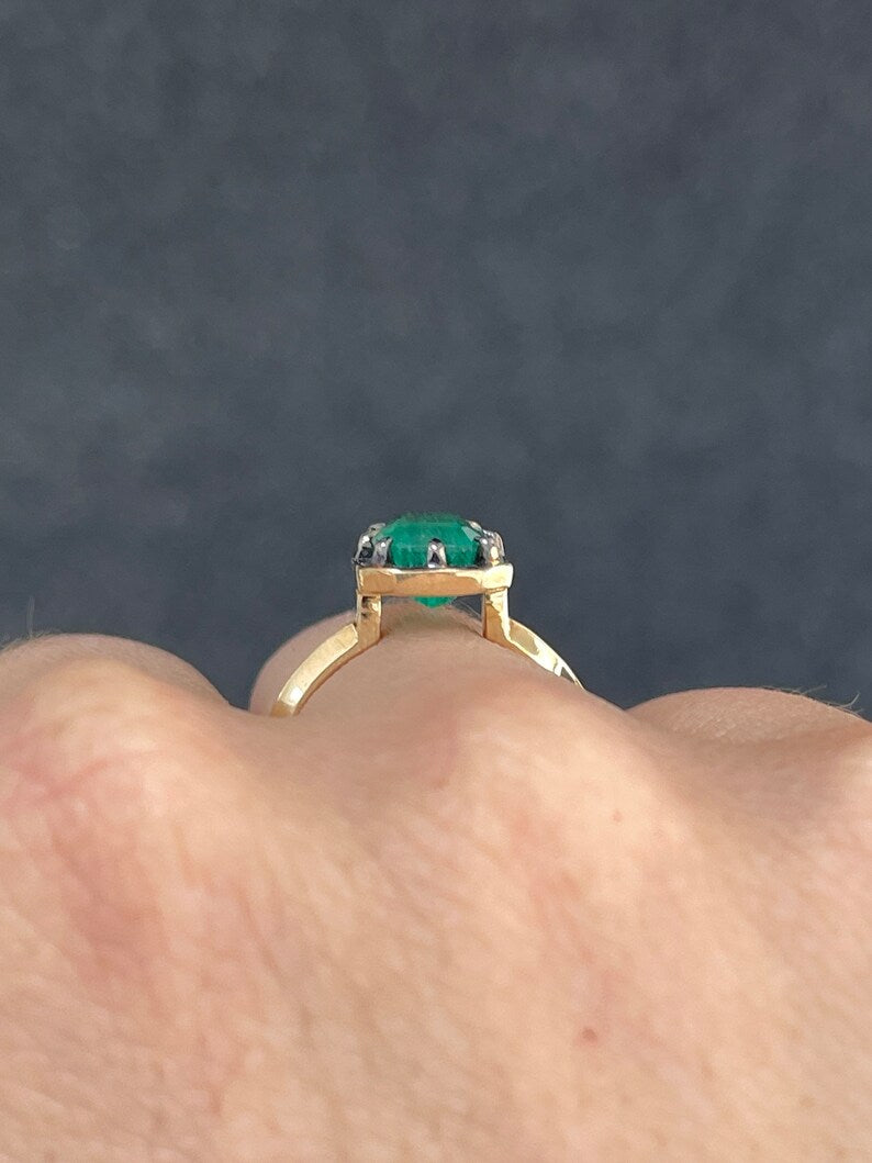 Vintage Georgian-style 2.32ct Colombian emerald solitaire ring in 14K gold, designed for ladies, worn on the right hand.