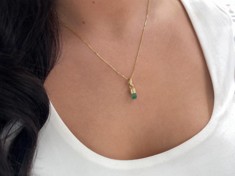 0.92 Carat 18K Vivid Green Rough/Raw Colombian Emerald Pendant - JR Colombian Emeralds
