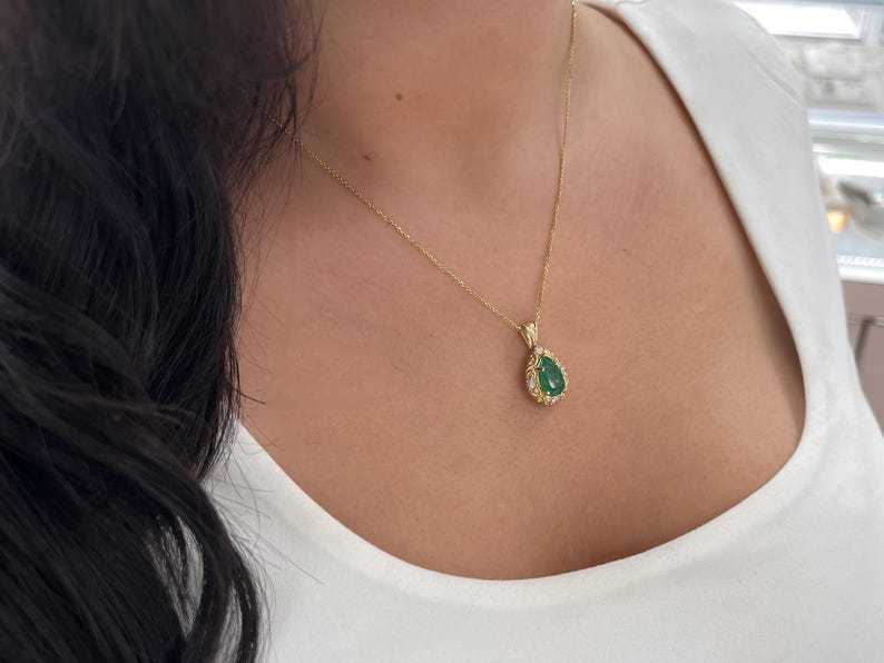 2.71tcw Teardrop Emerald & Diamond Accented Vintage Inspired Fairytale Pendant - JR Colombian Emeralds
