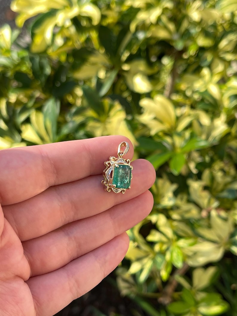 3.06tcw 14K Natural Emerald Cut Emerald & Diamond Accent Vintage Emerald Prong Set Pendant Necklace - JR Colombian Emeralds