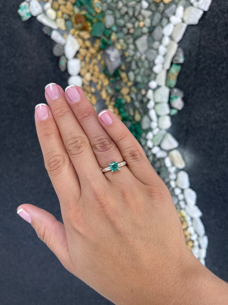 Sterling silver 925 ring with 1.30ct natural Asscher cut bluish green emerald, set in a 4-prong Colombian Emerald ring.