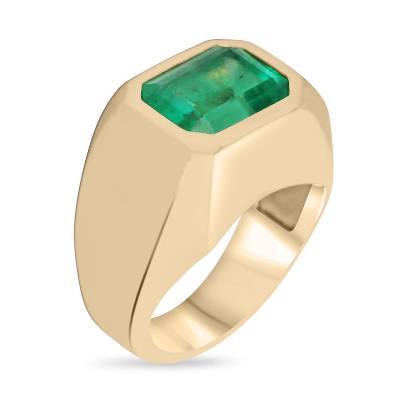 18K gold men's ring with 4.25 carat emerald-cut emerald in east-west setting, Colombian Emerald brand, right hand jewelry.