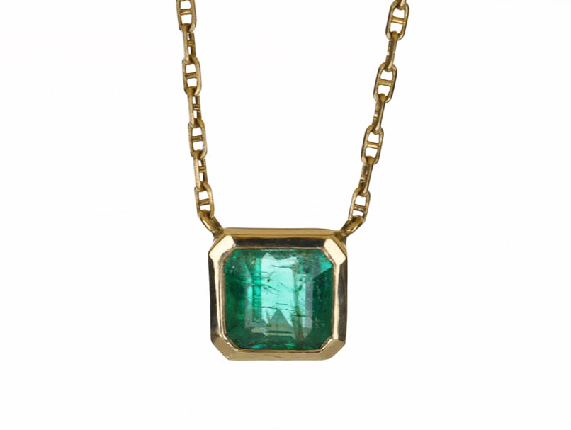 2.22cts 14K Natural Colombian Emerald Bezel Set Solitaire Necklace