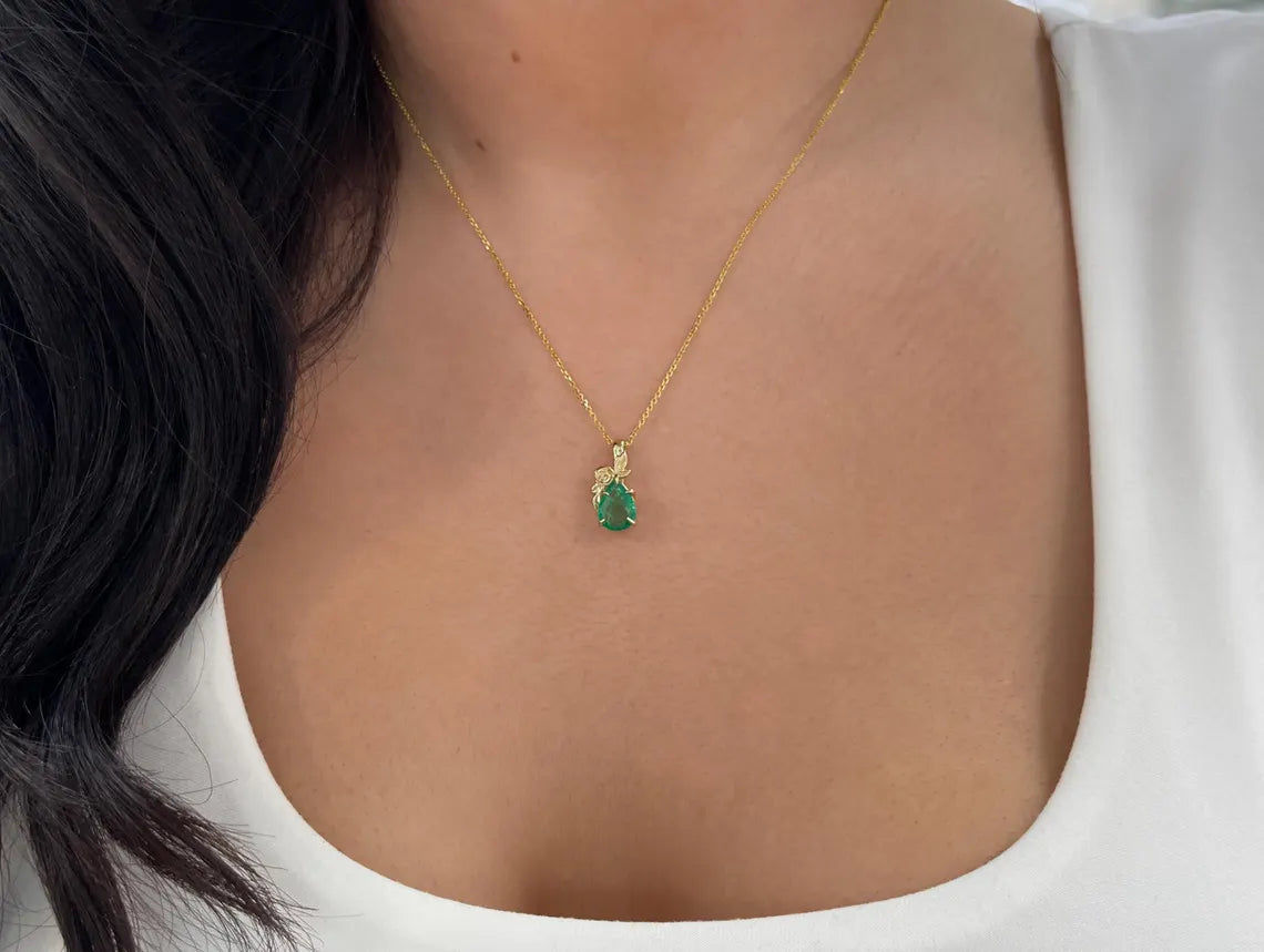 1.25ct Natural Pear Cut Emerald Floral Pendant Necklace for Women