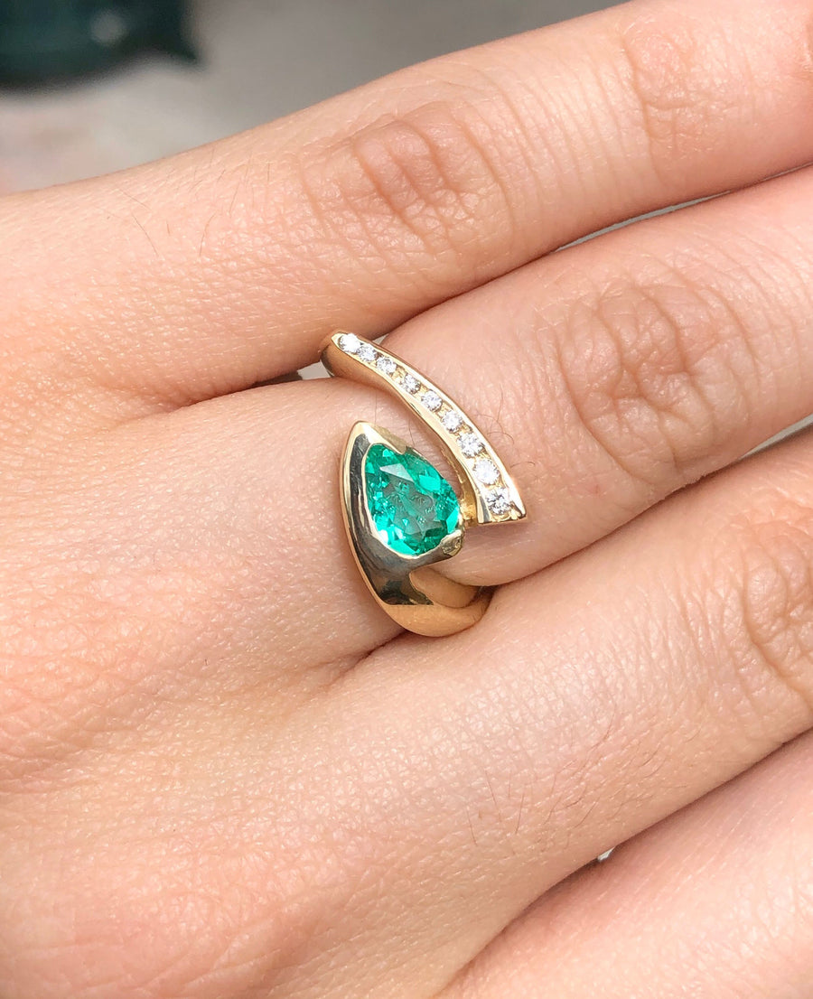 1.49tcw High Quality Pear Shape Genuine Emerald & Diamond Curved Statement Ring 14K