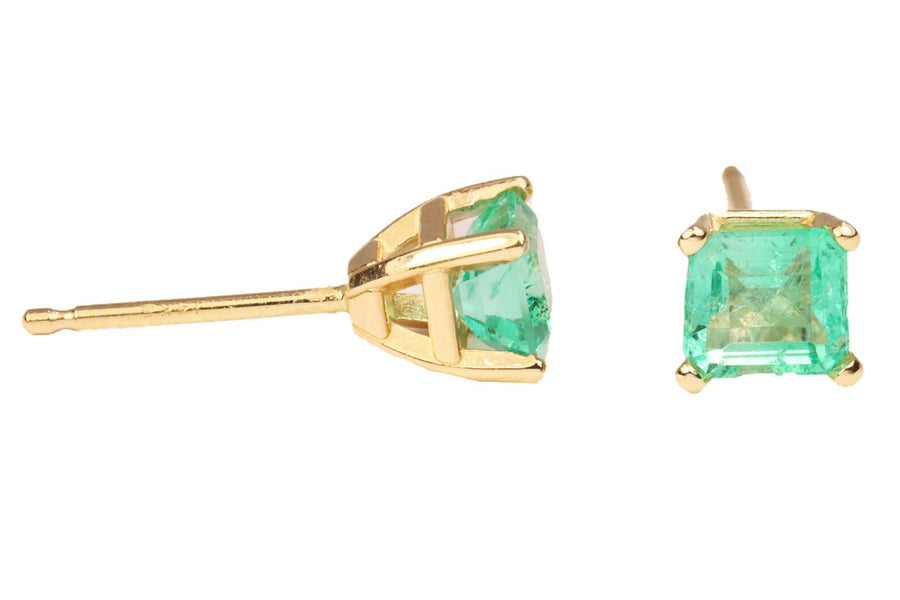 14K YELLOW GOLD SQUARE EMERALD SOLITAIRE STUD EARRINGS 0.80tcw