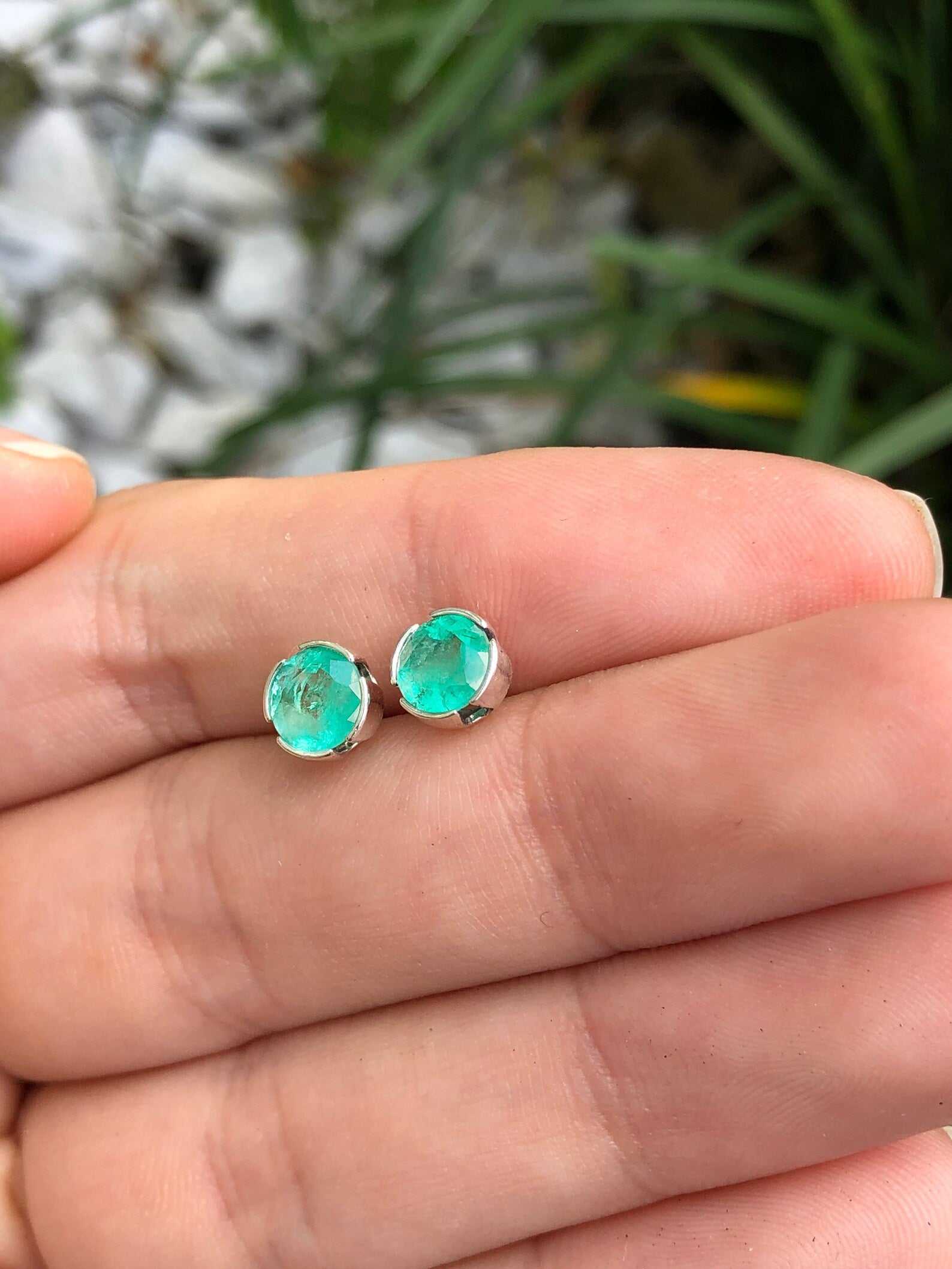 Green 1.50tcw Round shape Real Emerald Earrings Semi Prong Bezel Studs Silver 925