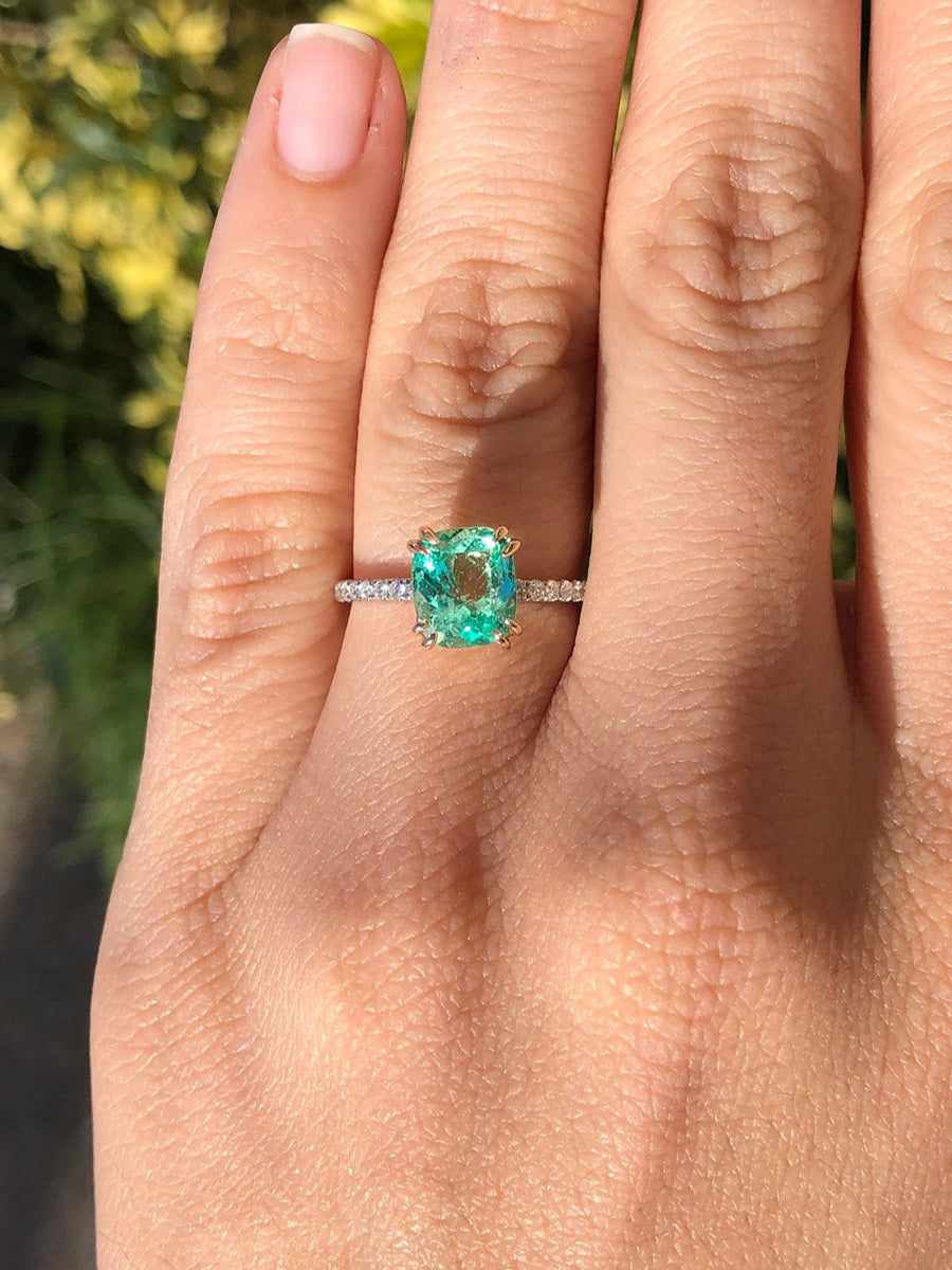 Timeless Beauty: 14K Gold Engagement Ring with 2.30tcw Cushion Emerald