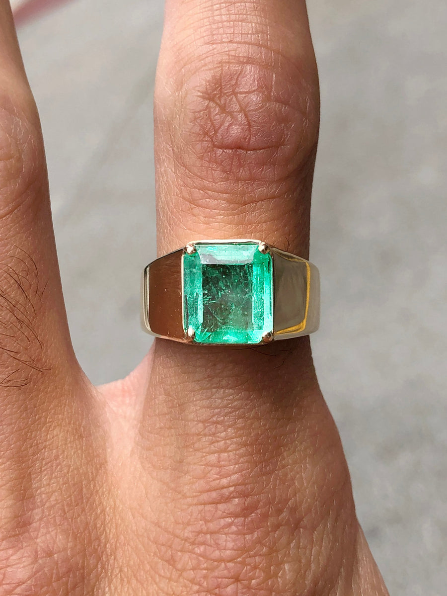 Dazzling Square Cut Emerald Ring - Thick 14K Gold Band
