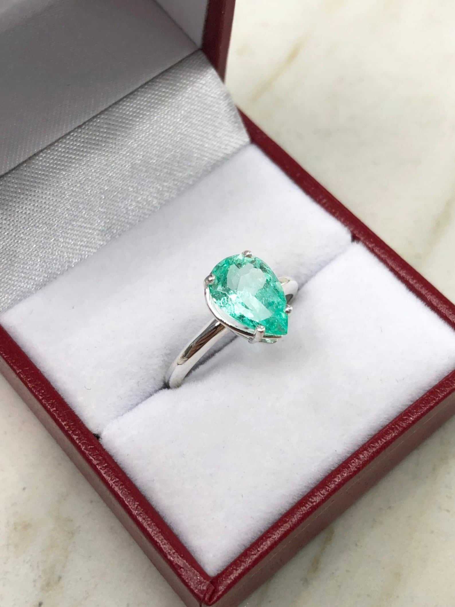 Bright Green 1.90 Carats Teardrop Pear Emerald Solitaire Silver Ring