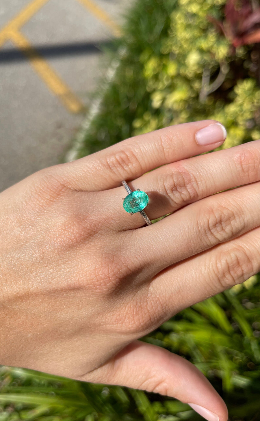 Buy Natural Emerald Engagement Rings Online | Chordia Jewels