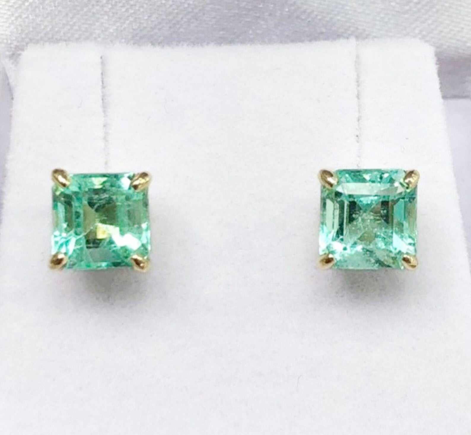 3.0tcw Colombian Brilliant Sea Green Emerald Solitaire Stud Earrings 18K Gold