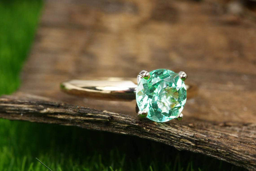 1.0 Carat classic Emerald Round Cut Solitaire Engagement Ring 14K