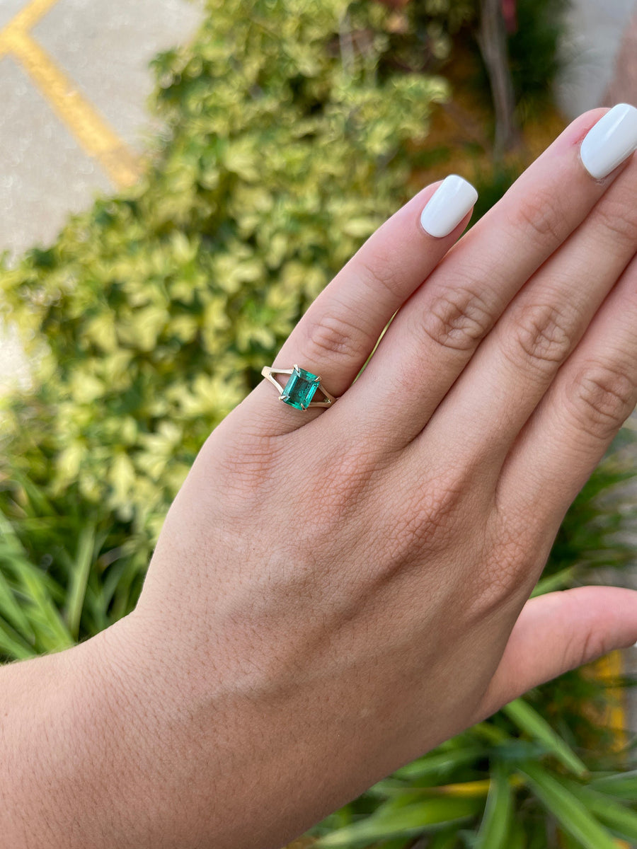 1.36ct Natural Emerald Cut Vivid Green Solitaire Split Shank Gold engagement Ring 14K