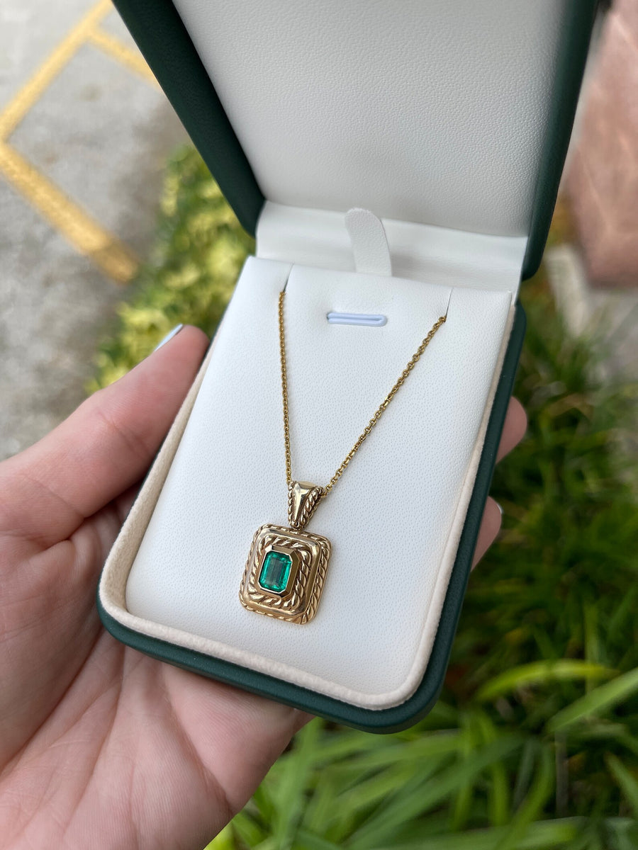 1.50tcw AAA+ Woven Bezel Colombian Emerald Solitaire Necklace 14K