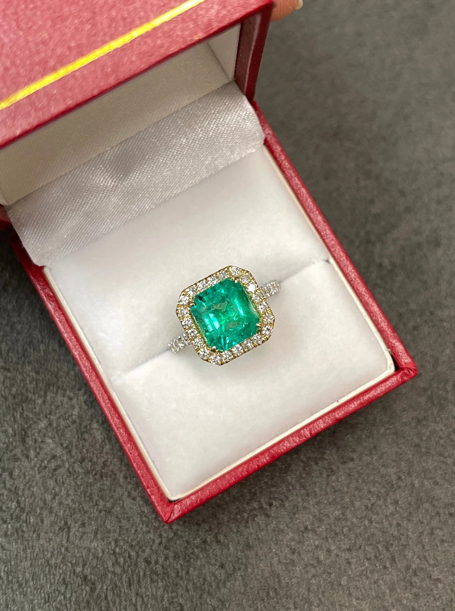 3.59tcw Asscher Cut Colombian Emerald & Diamond Halo Two Toned 18K Ring - JR Colombian Emeralds