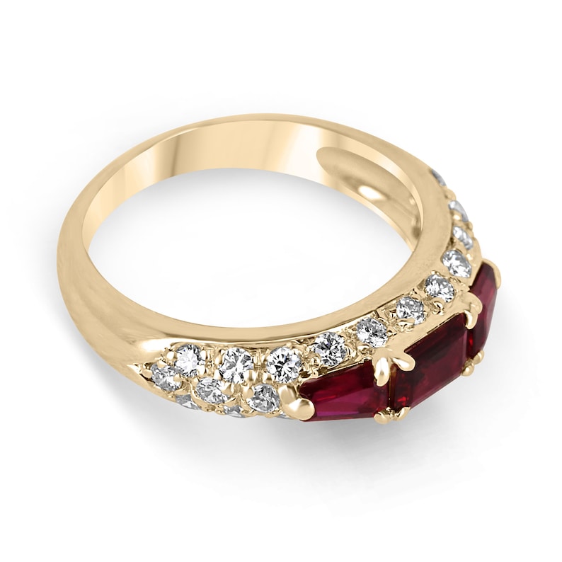 Elegant 18K Gold Ruby and Diamond Pinky Ring for Statement Stacking - 80 TCW