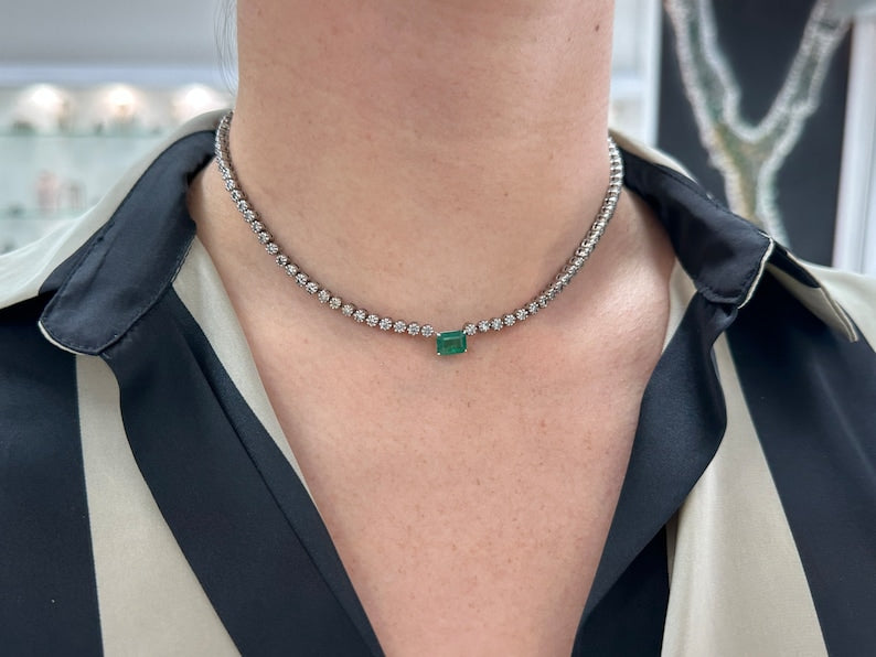 Emerald in White Gold Necklace