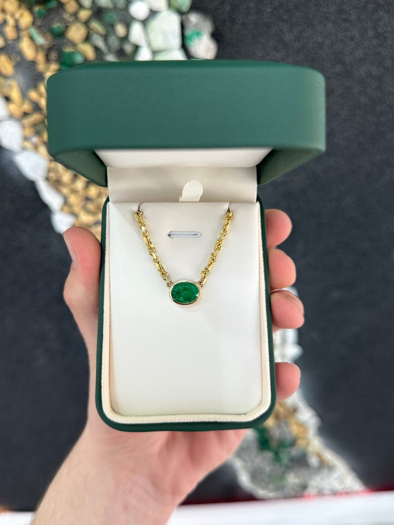 3.75ct 14K Gold Natural Rich Dark Green Oval Cut Emerald 3.0mm Anchor Chain Necklace - JR Colombian Emeralds