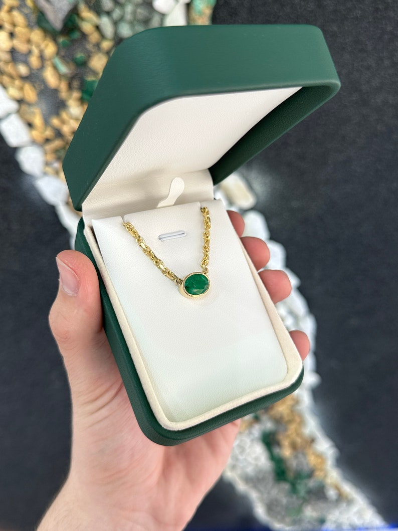 3.75ct 14K Gold Natural Rich Dark Green Oval Cut Emerald 3.0mm Anchor Chain Necklace - JR Colombian Emeralds