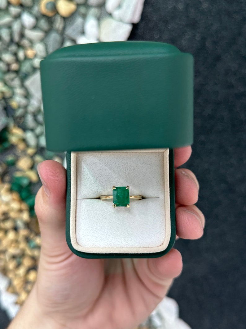 2.66ct 14K Gold Rich Green Natural Emerald Ring