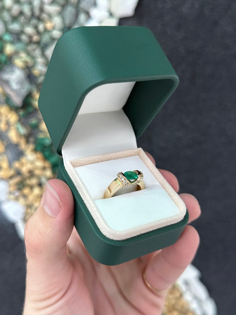 1.27tcw 14K Gold Oval Cut Medium Rich Dark Green Emerald & Diamond Buckle Accent Statement Ring - JR Colombian Emeralds