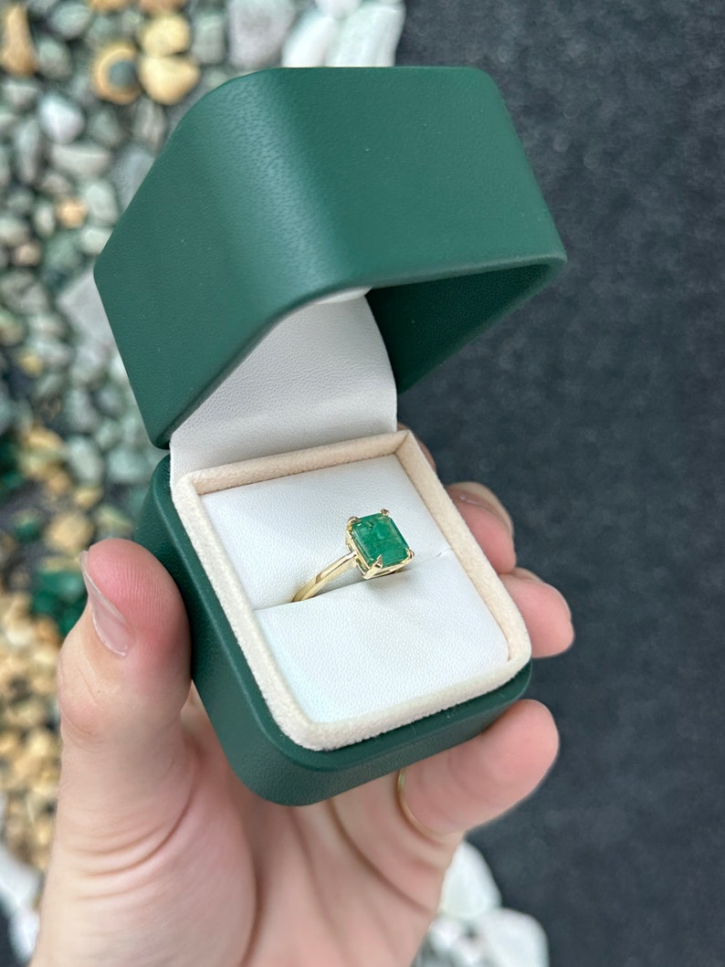  Rich Green Emerald Right Hand Ring