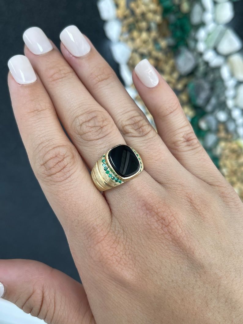 0.32-Carats 14K Gold Mens Black Onyx & Emerald Signet Pointer Finger Ring - JR Colombian Emeralds