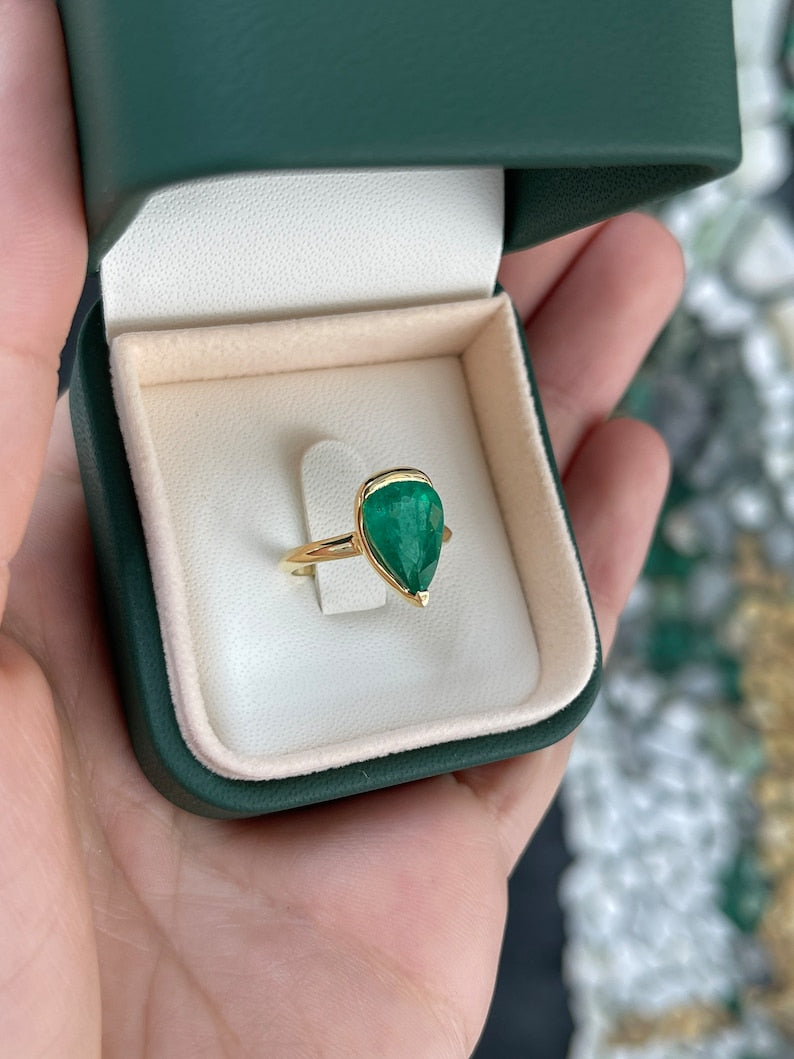 3.10ct 18K Lustrous Rich Dark Green Emerald Pear Cut Solitaire Gold Ring