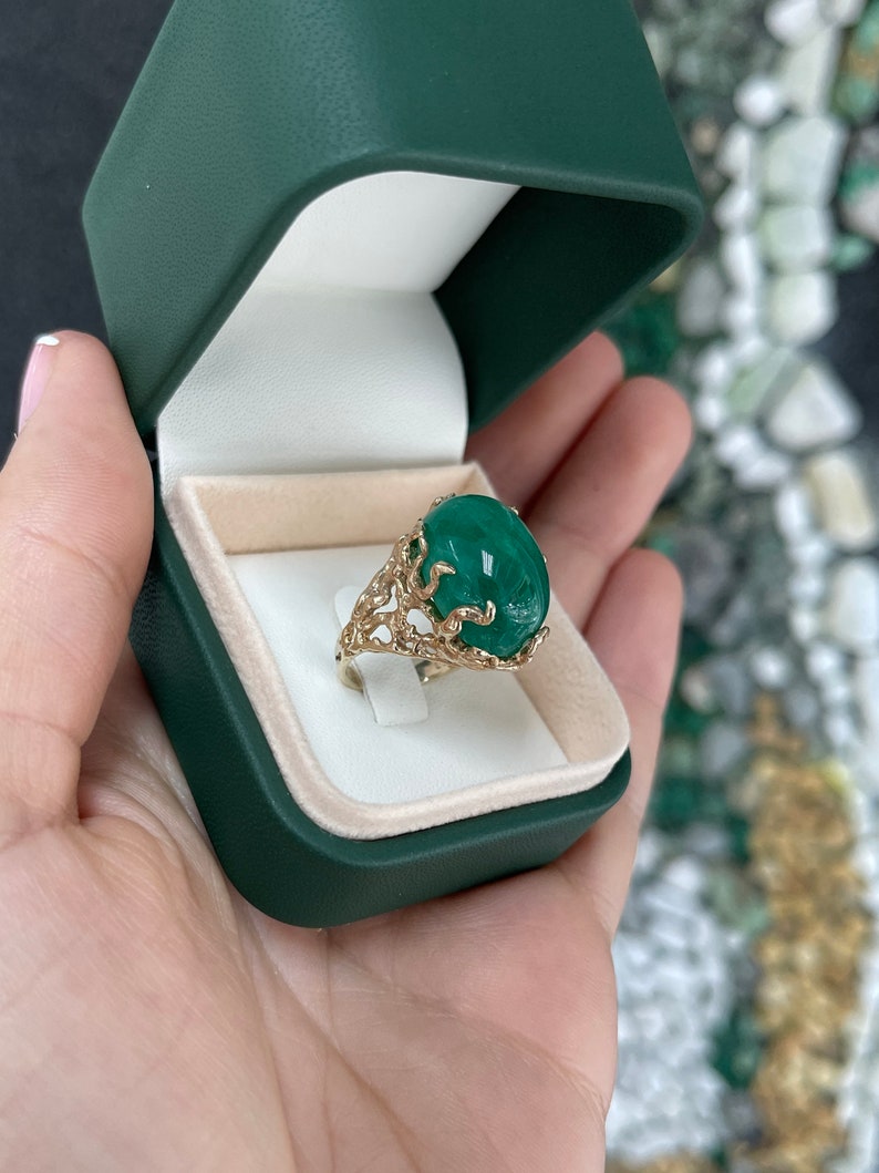 19ct 14K Gold Oval Cut Cabochon Intricate Emerald Solitaire Nugget Prong Unisex Ring - JR Colombian Emeralds