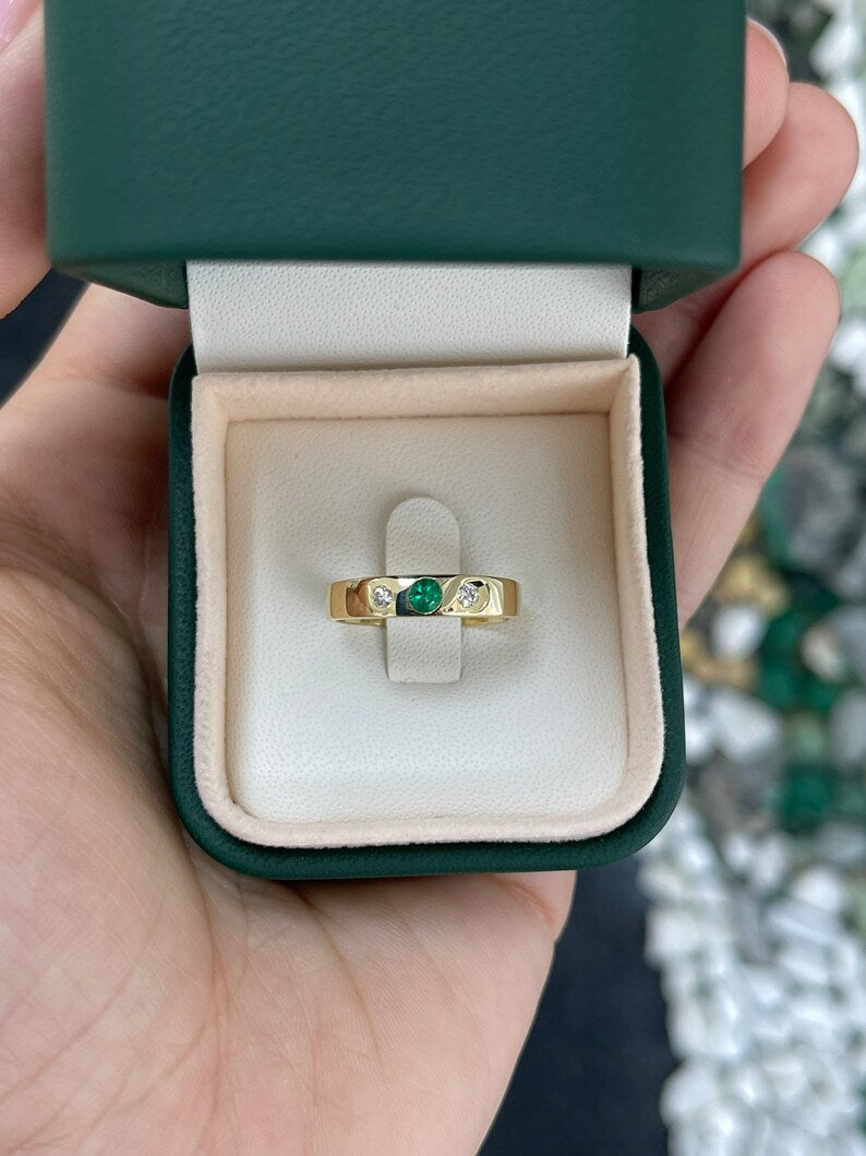 0.32tcw Medium Dark Green Round Cut Emerald & Diamond Three Stone Band 14K - JR Colombian Emeralds