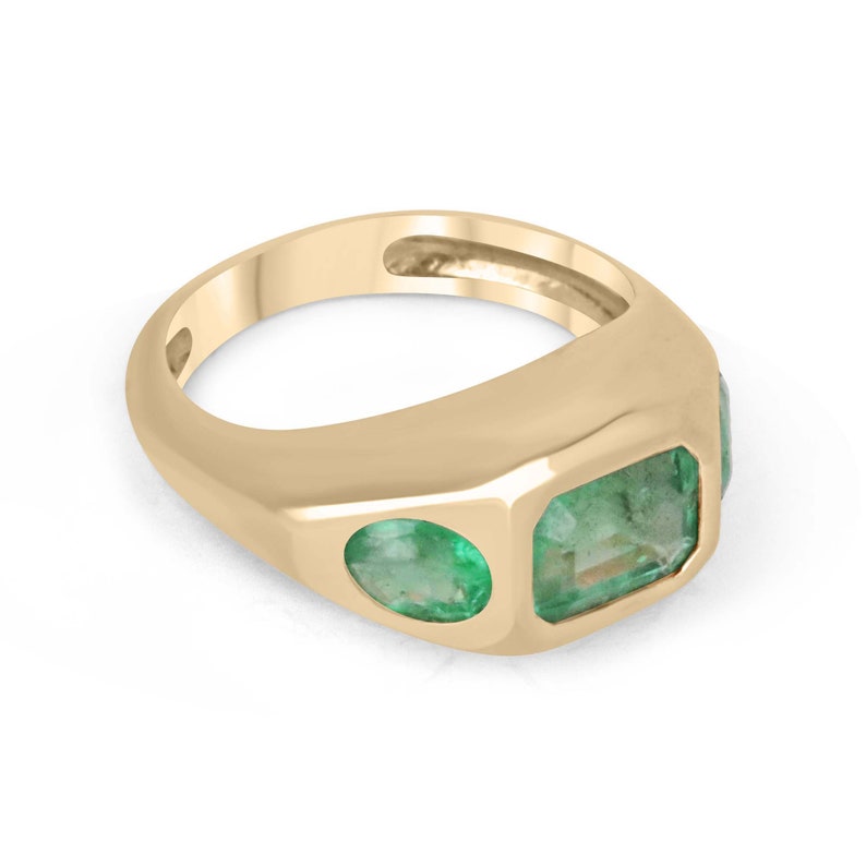 Elegant 14K Gold Ring Featuring 3.11tcw Emerald and Oval Cut Gems in an East-to-West 3 Stone Design